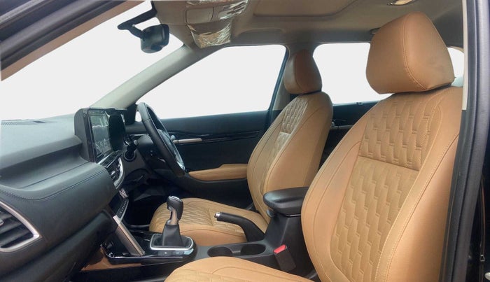 2021 KIA SELTOS HTX PLUS 1.5 DIESEL, Diesel, Manual, 39,132 km, Right Side Front Door Cabin