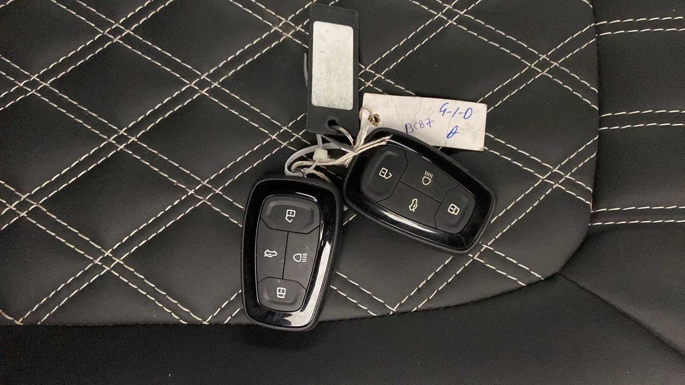 2022 Tata NEXON XZ PLUS PETROL, Petrol, Manual, 14,073 km, Key Close Up