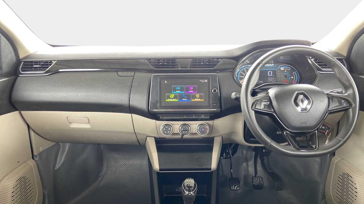 2023 Renault TRIBER RXT, Petrol, Manual, 3,061 km, Dashboard