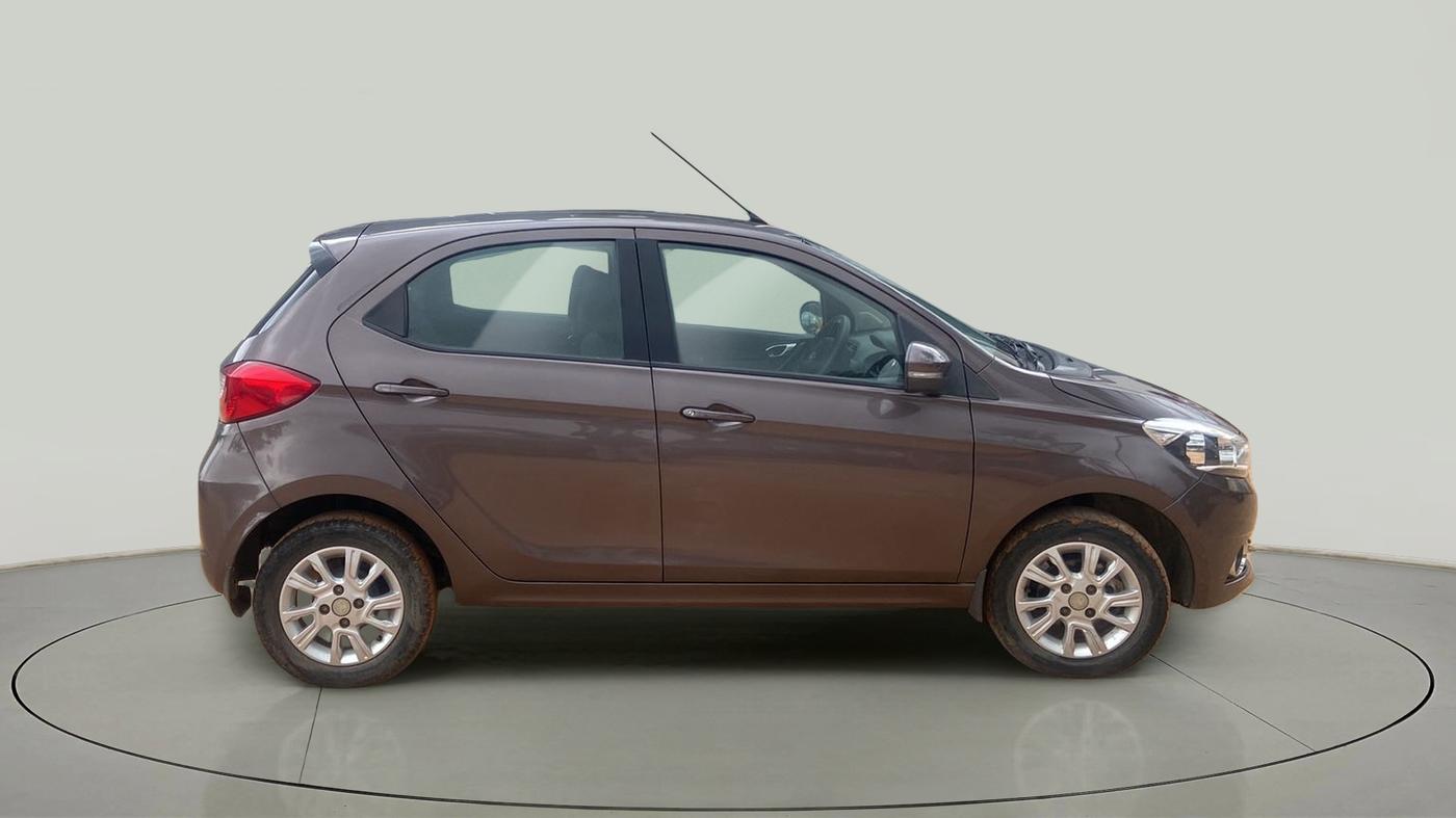 2018 Tata Tiago XZA PETROL, Petrol, Automatic, 33,275 km, Right Side View