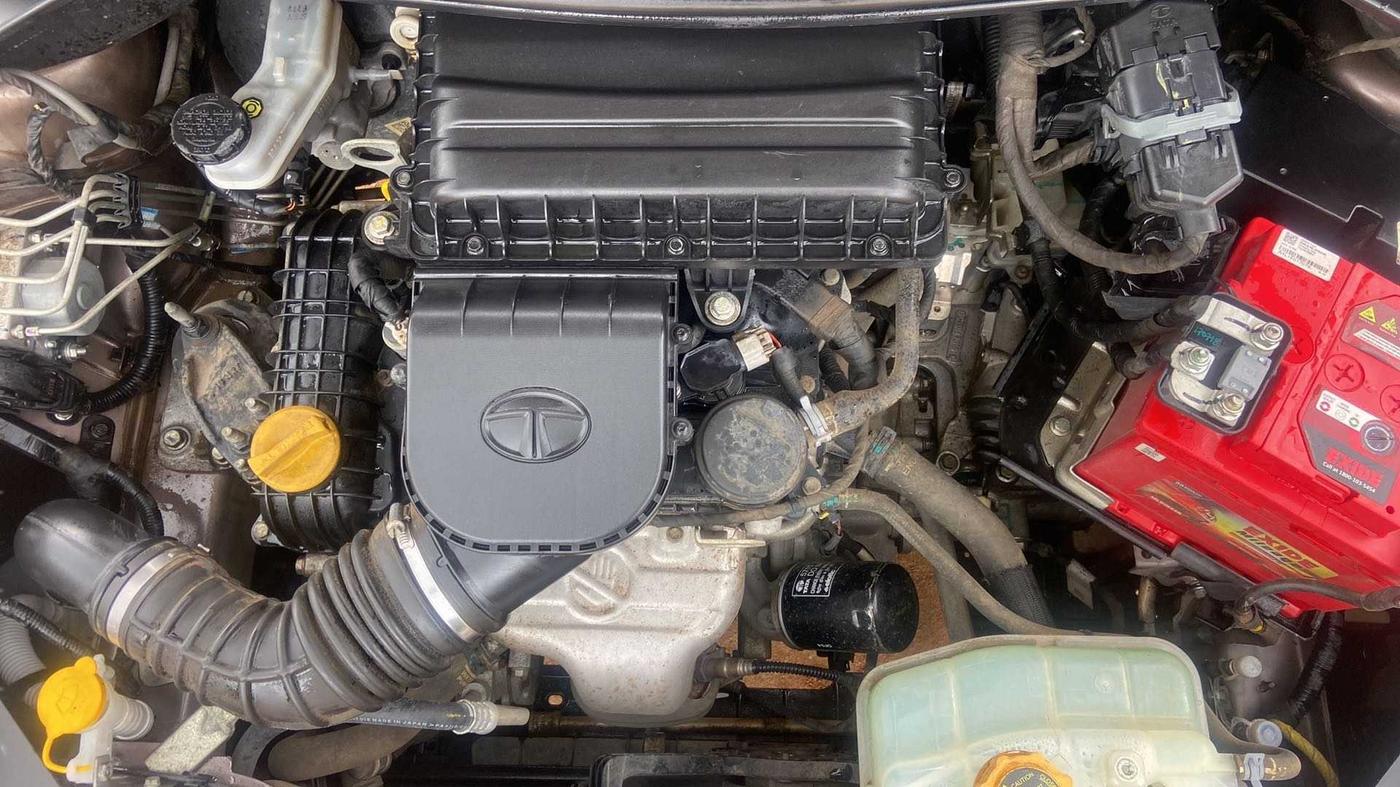 2018 Tata Tiago XZA PETROL, Petrol, Automatic, 33,275 km, Open Bonet