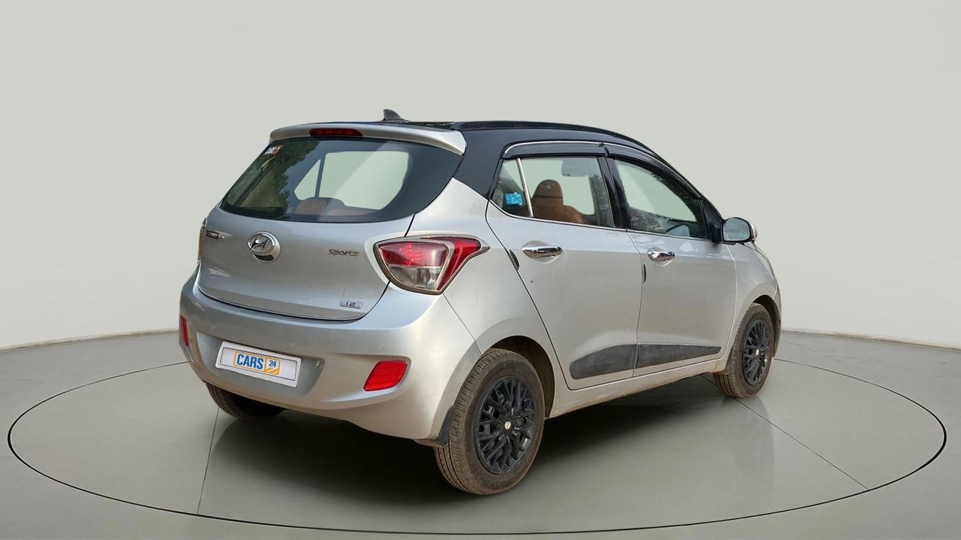 2016 Hyundai Grand i10 SPORTZ 1.2 KAPPA VTVT, Petrol, Manual, 1,01,404 km, Right Back Diagonal