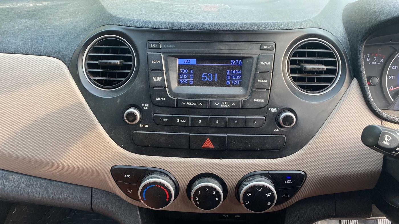 2016 Hyundai Grand i10 SPORTZ 1.2 KAPPA VTVT, Petrol, Manual, 1,01,404 km, Air Conditioner