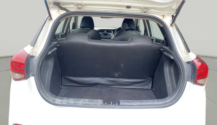 2019 Hyundai Elite i20 MAGNA PLUS 1.2, Petrol, Manual, 65,924 km, Boot Inside