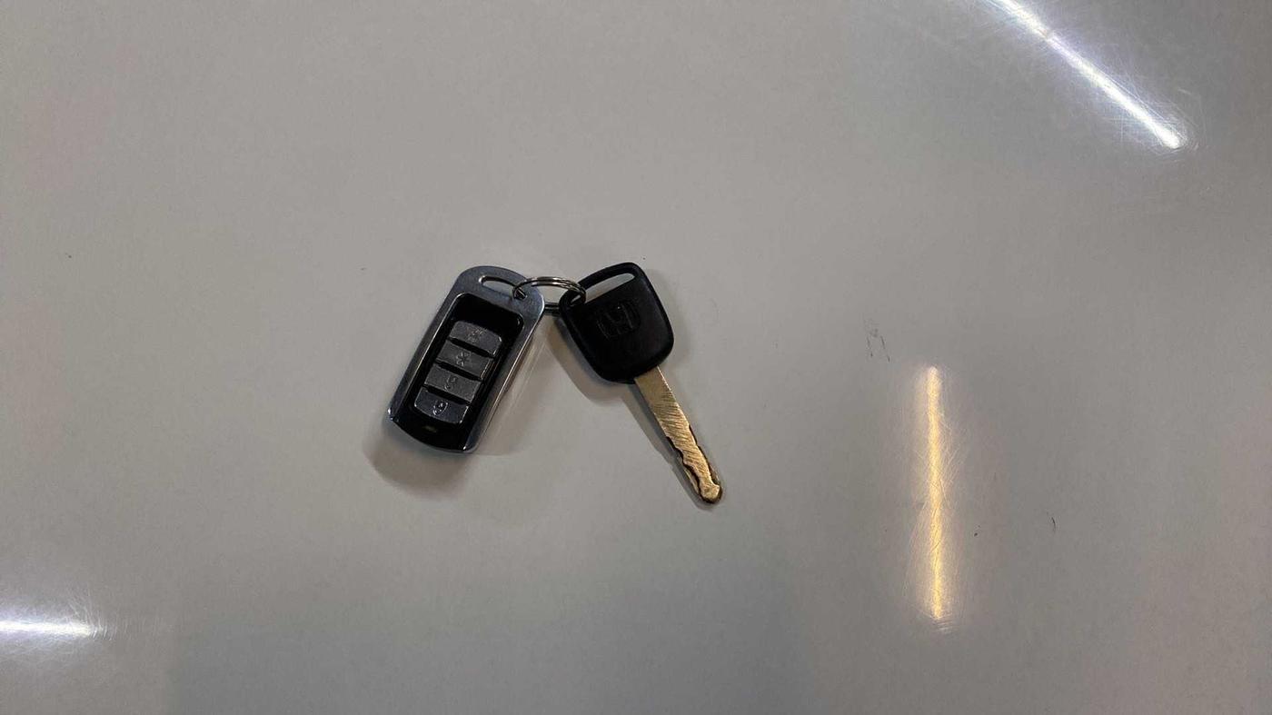 2015 Honda City 1.5L I-DTEC E, Diesel, Manual, 1,06,964 km, Key Close Up