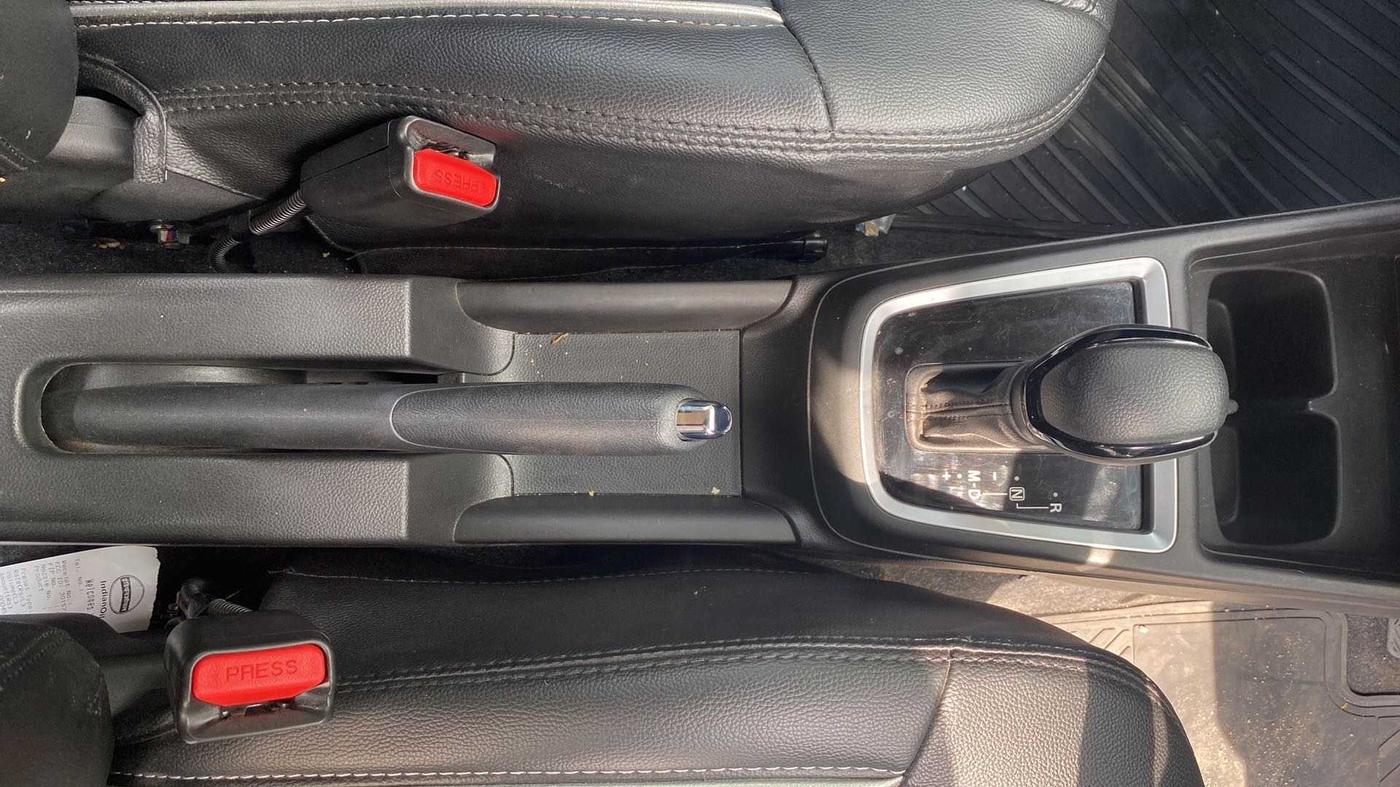 2023 Maruti Swift VXI AMT, Petrol, Automatic, 10,239 km, Gear Lever