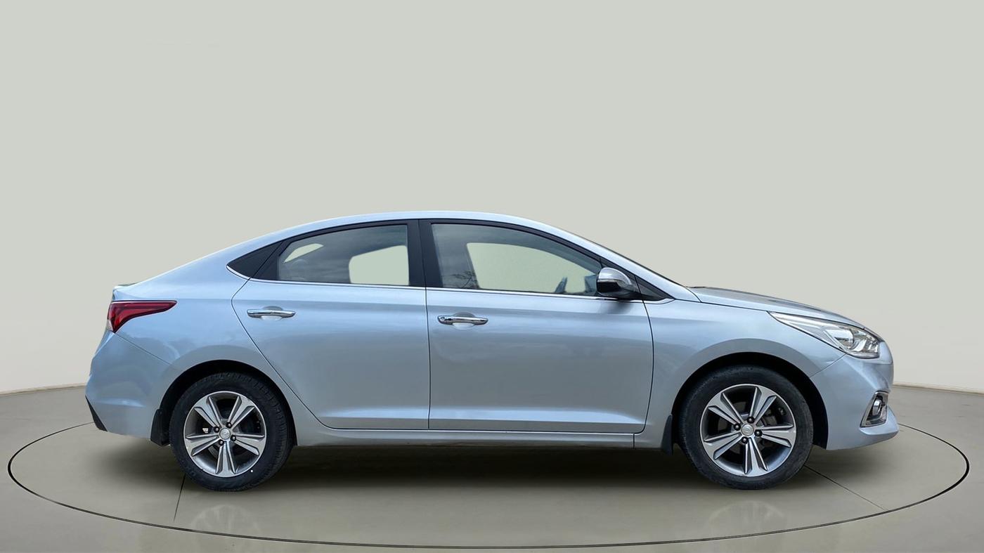 2018 Hyundai Verna 1.6 VTVT SX O, Petrol, Manual, 34,263 km, Right Side View