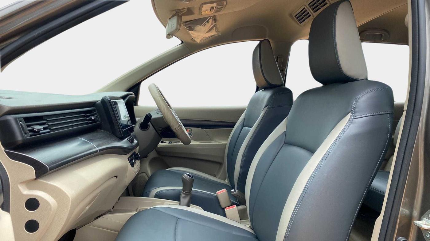 2023 Maruti Ertiga ZXI SHVS, Petrol, Manual, 7,989 km, Right Side Front Door Cabin