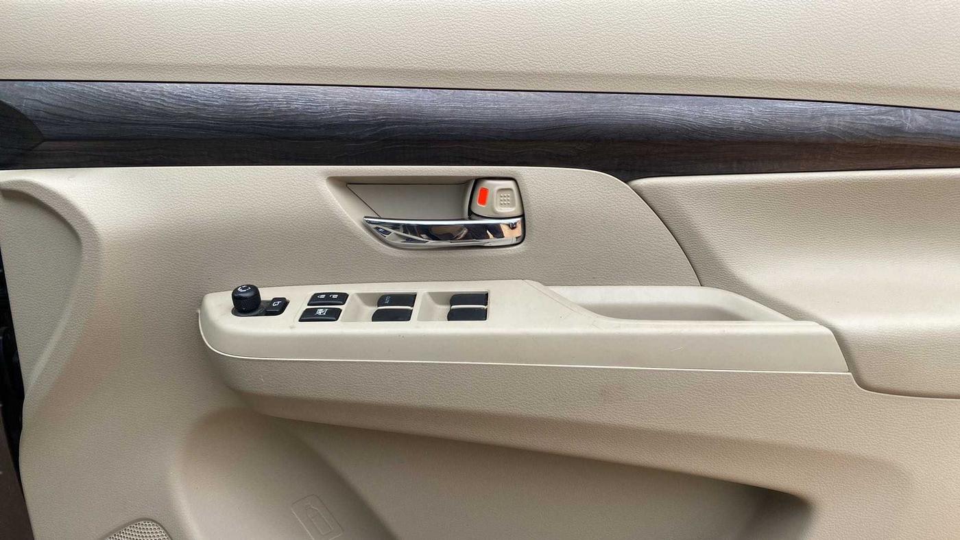 2023 Maruti Ertiga ZXI SHVS, Petrol, Manual, 7,989 km, Driver Side Door Panels Control