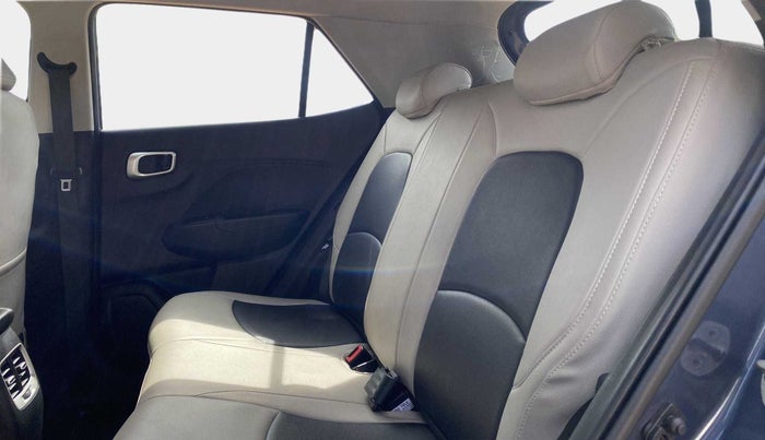 2021 Hyundai VENUE SX 1.0 TURBO IMT, Petrol, Manual, 16,920 km, Right Side Rear Door Cabin