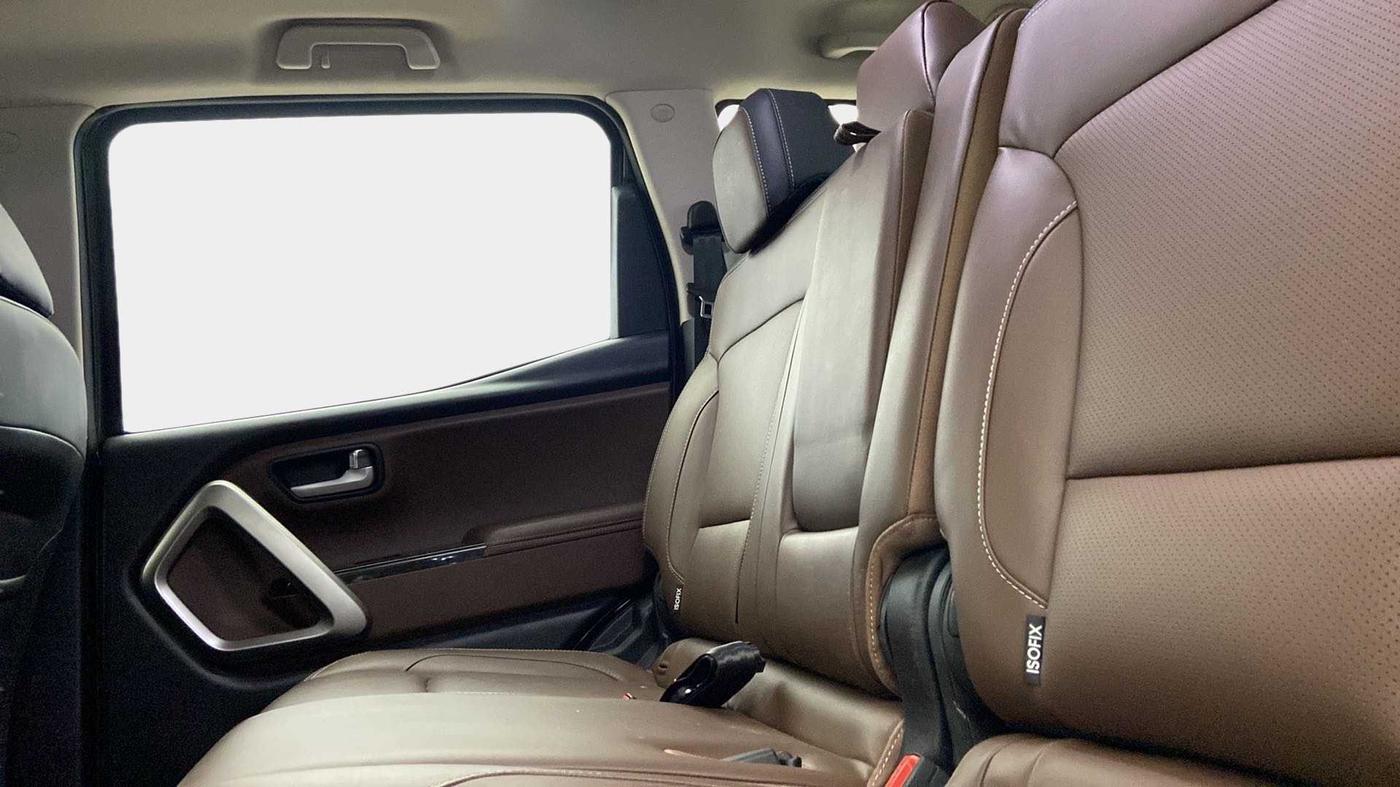 2022 Mahindra SCORPIO-N Z8 L PETROL MT 7 STR, Petrol, Manual, 2,094 km, Right Side Rear Door Cabin