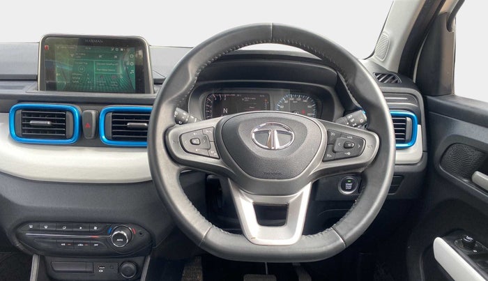 2023 Tata PUNCH CREATIVE AMT 1.2 RTN DUAL TONE, Petrol, Automatic, 2,806 km, Steering Wheel Close Up