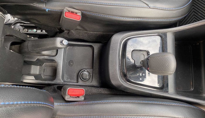 2023 Tata PUNCH CREATIVE AMT 1.2 RTN DUAL TONE, Petrol, Automatic, 2,806 km, Gear Lever