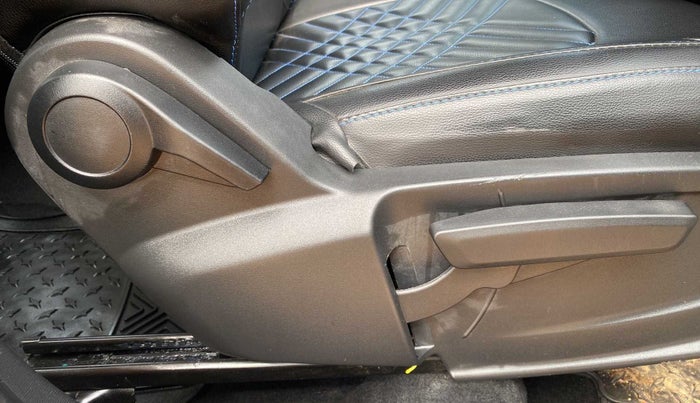 2023 Tata PUNCH CREATIVE AMT 1.2 RTN DUAL TONE, Petrol, Automatic, 2,806 km, Driver Side Adjustment Panel