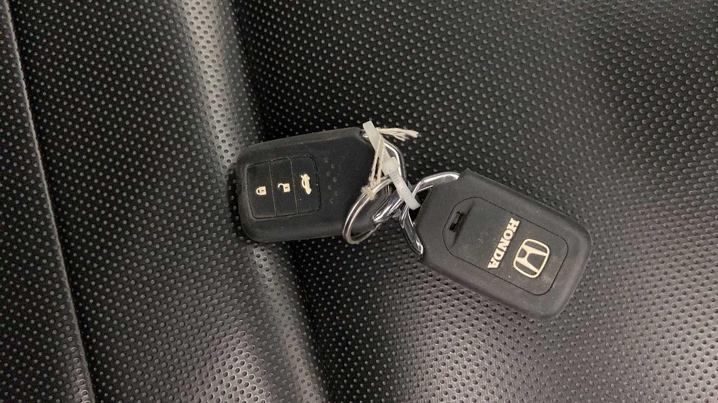 2019 Honda Amaze 1.2L I-VTEC V CVT, Petrol, Automatic, 39,639 km, Key Close Up