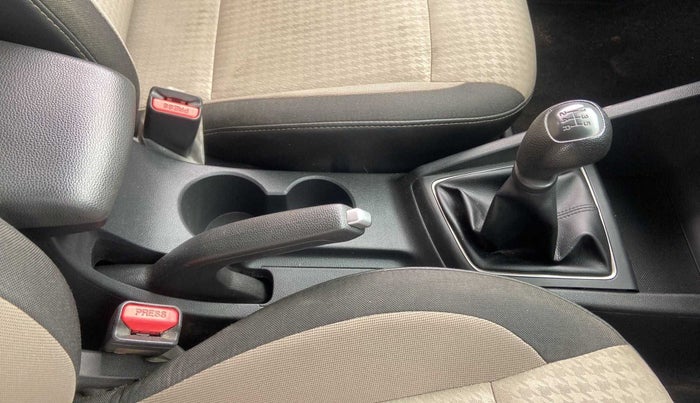 2018 Hyundai Elite i20 SPORTZ 1.2, Petrol, Manual, 30,583 km, Gear Lever
