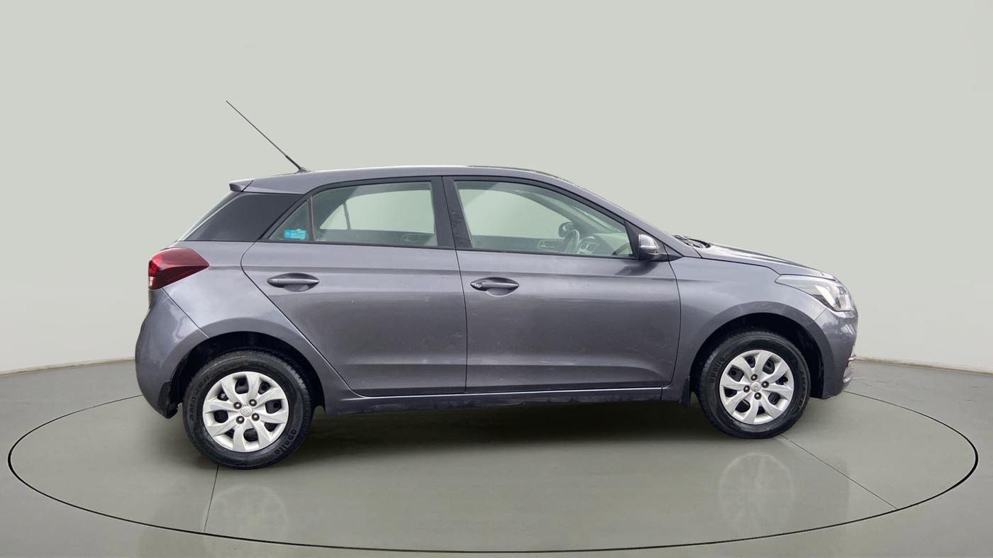 2018 Hyundai Elite i20 SPORTZ 1.2, Petrol, Manual, 30,583 km, Right Side View