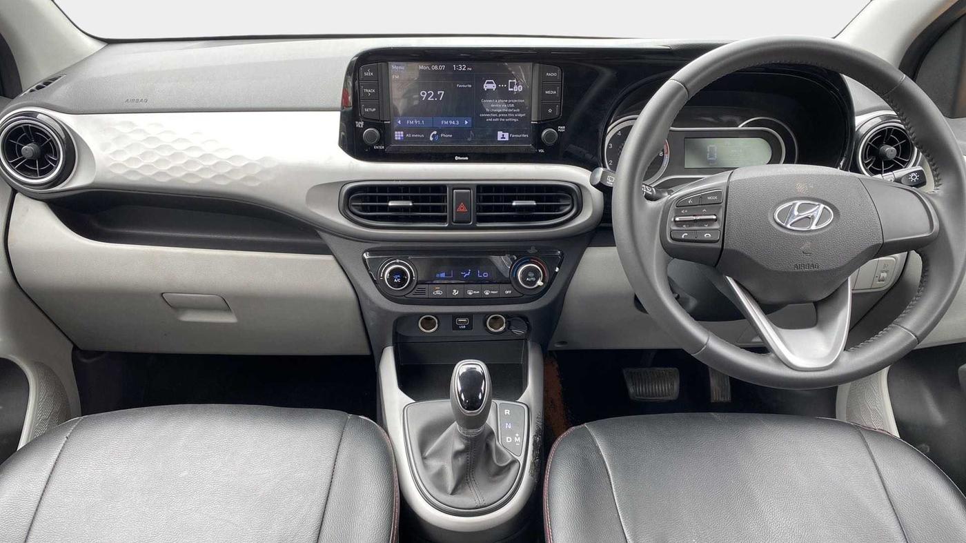 2021 Hyundai GRAND I10 NIOS ASTA AMT 1.2 KAPPA VTVT, Petrol, Automatic, 30,588 km, Dashboard
