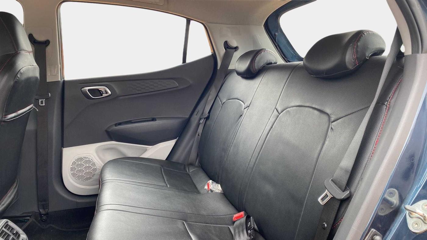 2021 Hyundai GRAND I10 NIOS ASTA AMT 1.2 KAPPA VTVT, Petrol, Automatic, 30,588 km, Right Side Rear Door Cabin
