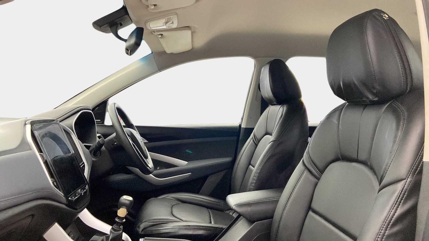 2020 MG HECTOR SUPER 1.5 PETROL, Petrol, Manual, 67,143 km, Right Side Front Door Cabin
