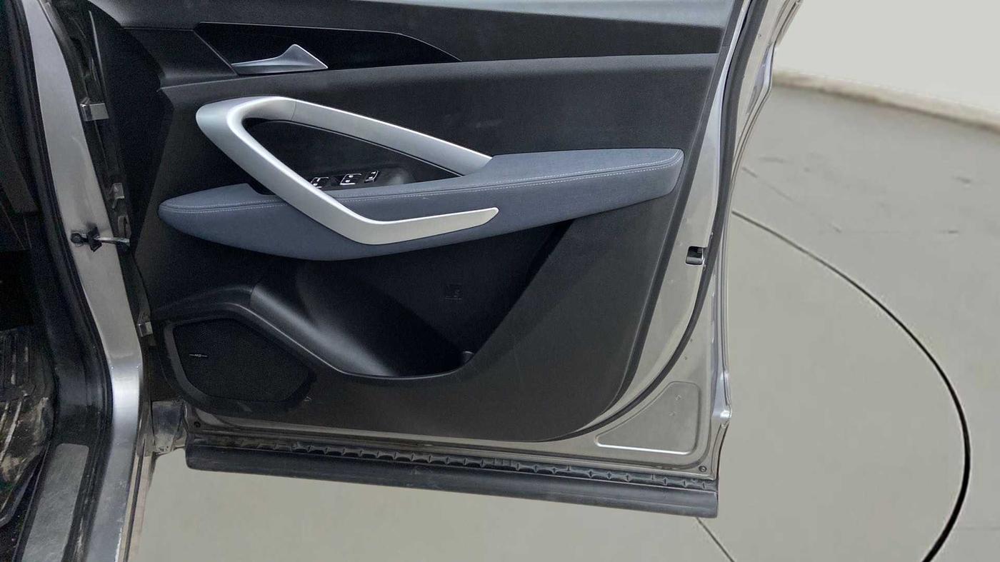 2020 MG HECTOR SUPER 1.5 PETROL, Petrol, Manual, 67,143 km, Driver Side Door Panels Control