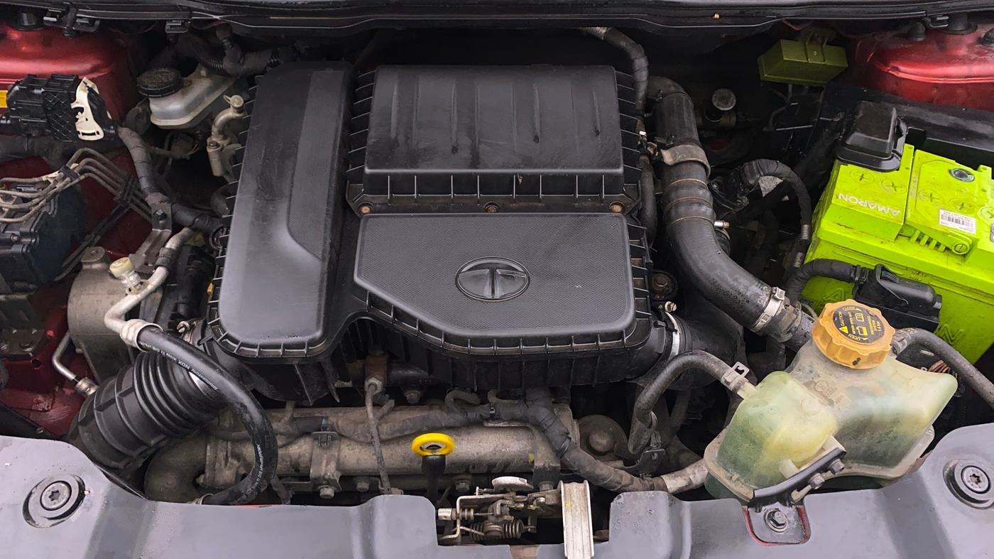 2019 Tata NEXON XZA PLUS DIESEL, Diesel, Automatic, 1,43,787 km, Engine View