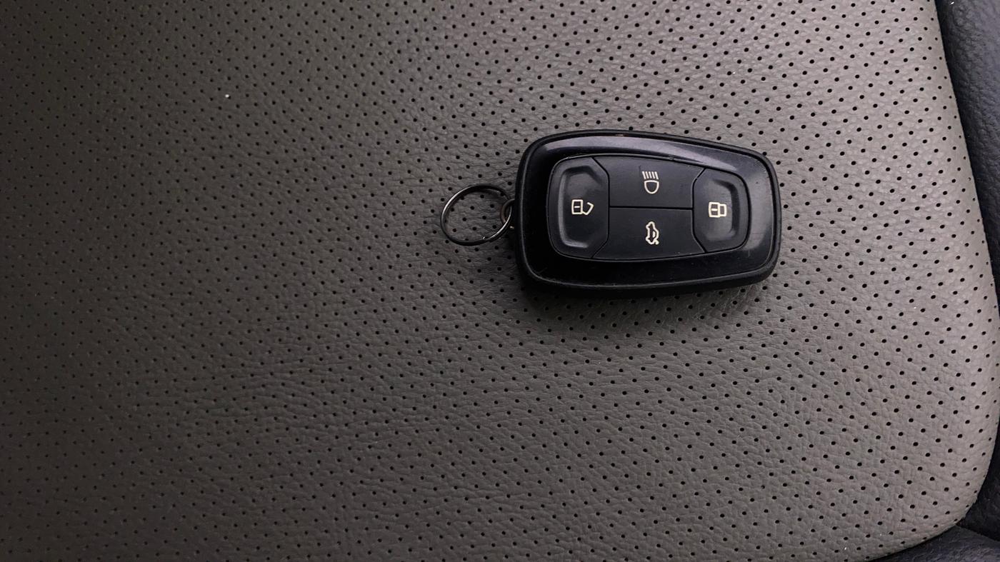 2019 Tata NEXON XZA PLUS DIESEL, Diesel, Automatic, 1,43,787 km, Key Close Up