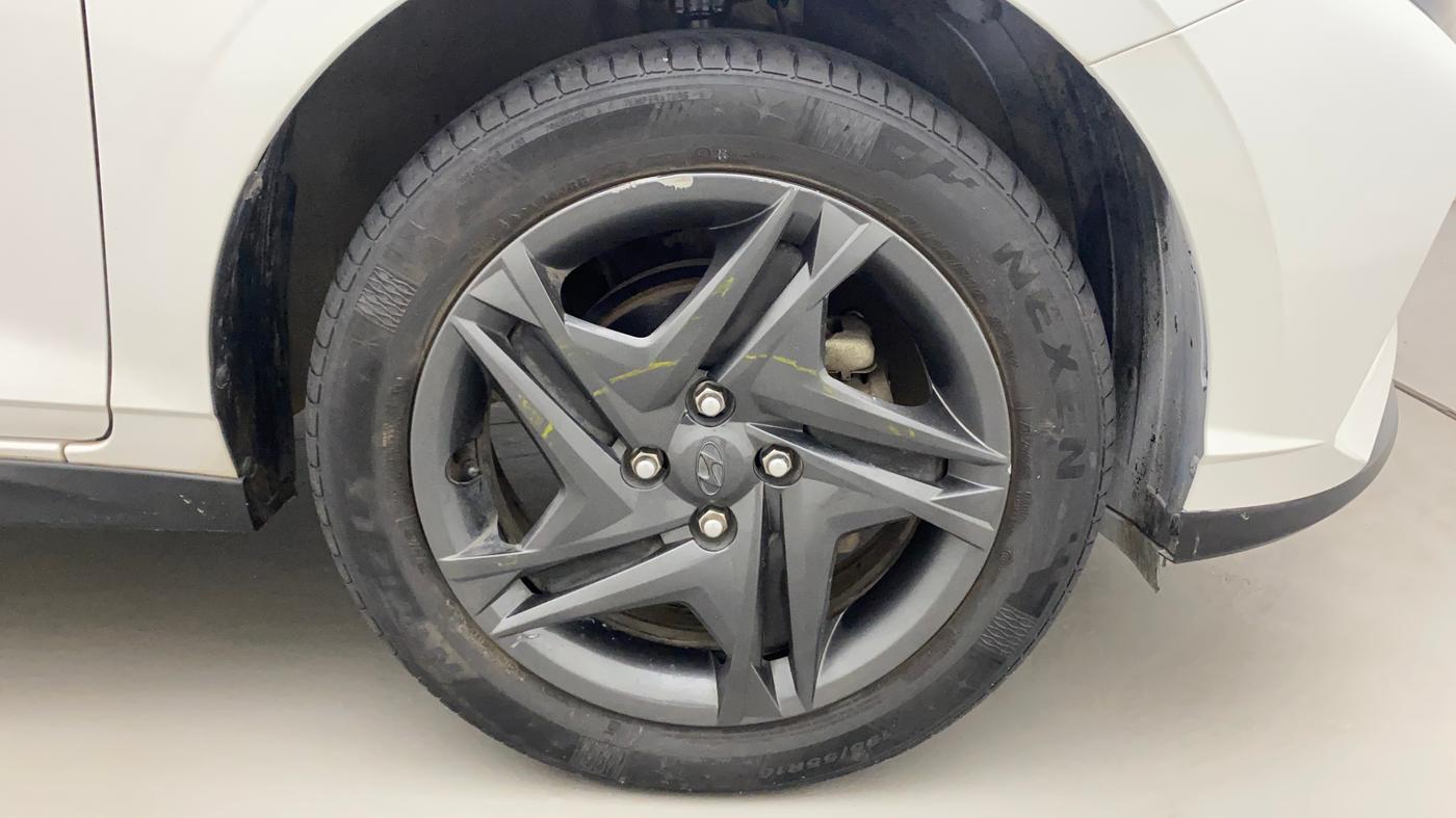 2020 Hyundai NEW I20 SPORTZ 1.0T GDI IMT, Petrol, Manual, 24,334 km, Right Front Wheel