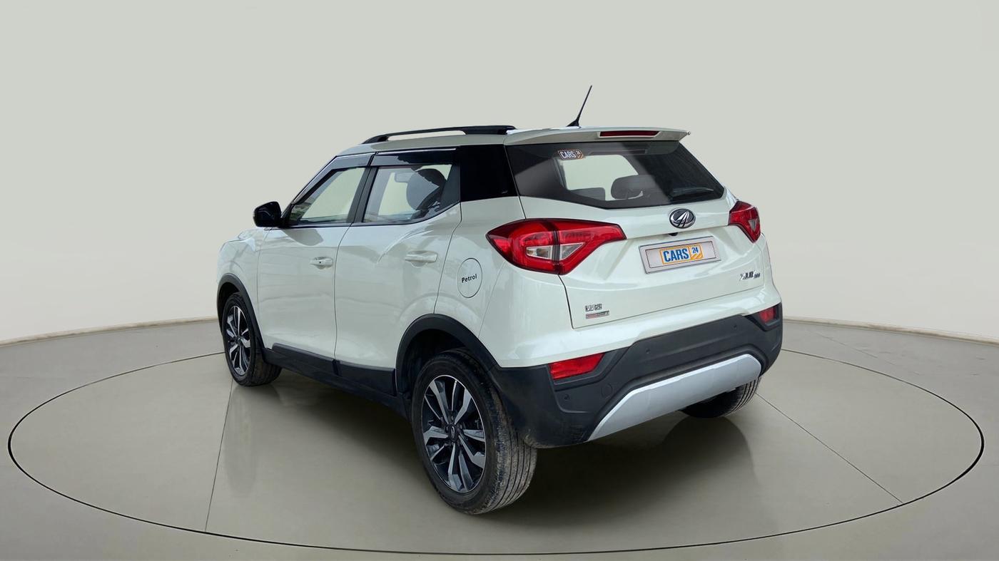2021 Mahindra XUV300 W8 (O) 1.2 PETROL AMT, Petrol, Automatic, 42,667 km, Left Back Diagonal