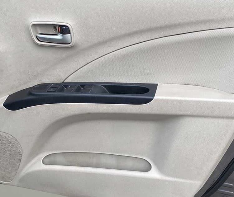 2018 Maruti Celerio VXI (O) CNG, CNG, Manual, 1,08,085 km, Driver Side Door Panels Control
