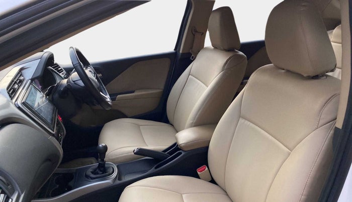 2017 Honda City 1.5L I-VTEC V MT, Petrol, Manual, 1,13,737 km, Right Side Front Door Cabin