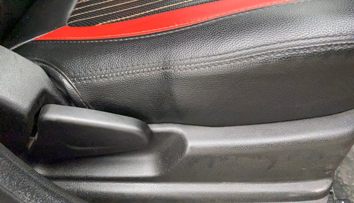 2019 Renault Kwid RXL, Petrol, Manual, 46,473 km, Driver Side Adjustment Panel