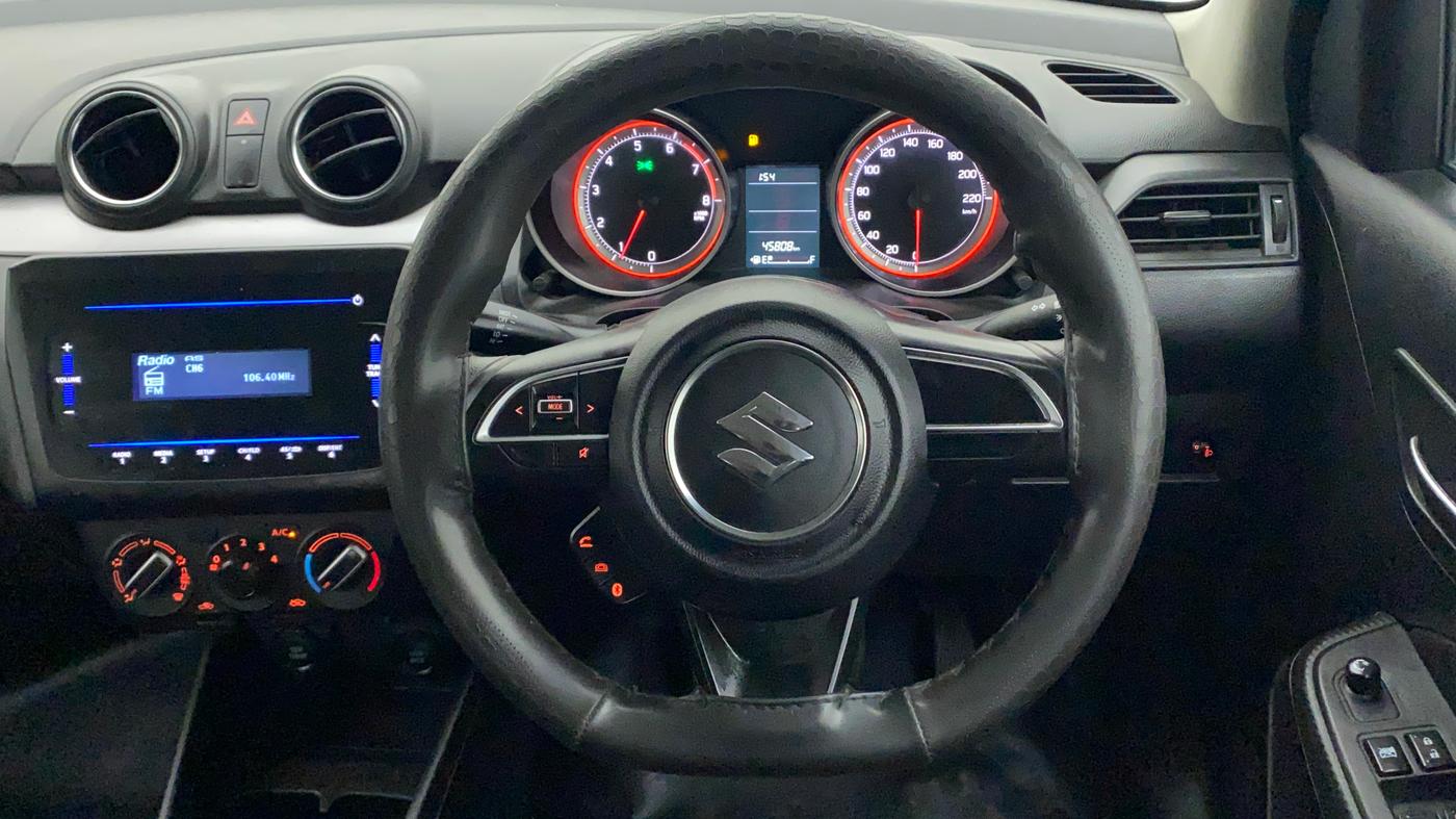 2022 Maruti Swift VXI, Petrol, Manual, 45,808 km, Steering Wheel Close Up