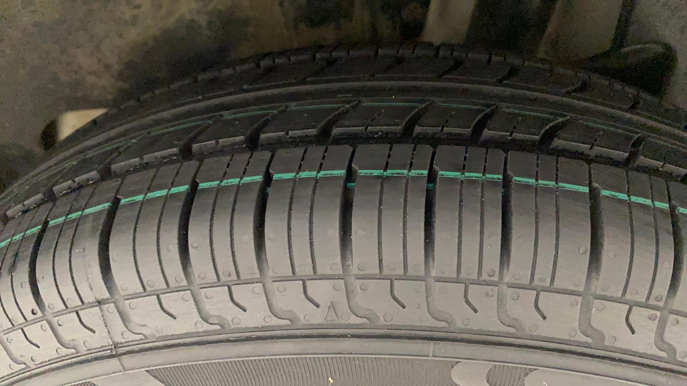 2022 Maruti Swift VXI, Petrol, Manual, 45,808 km, Left Rear Tyre Tread