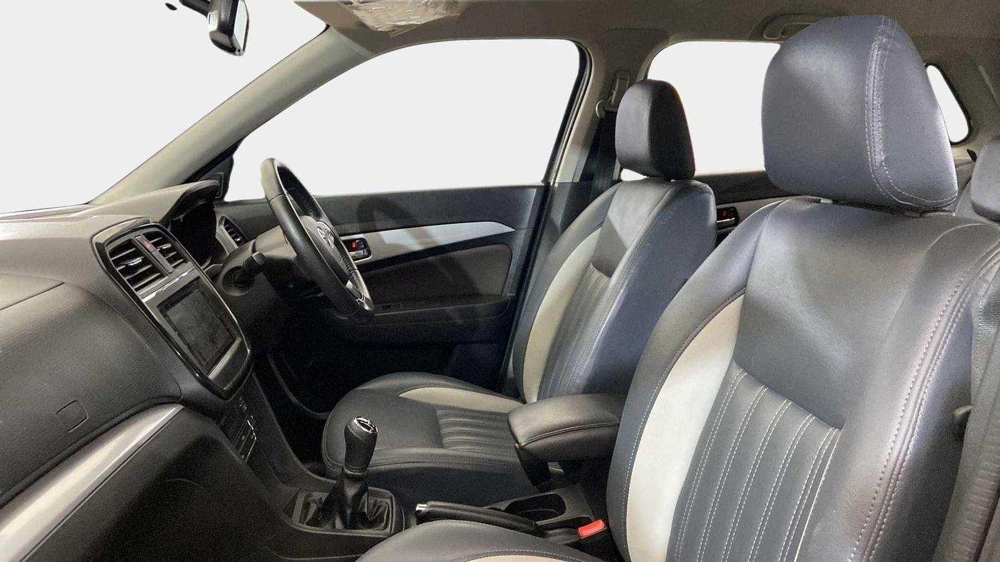 2021 Toyota URBAN CRUISER PREMIUM GRADE MT, Petrol, Manual, 42,838 km, Right Side Front Door Cabin