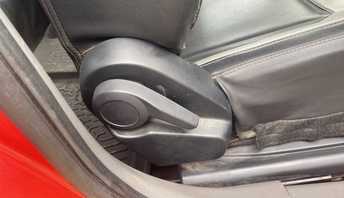2020 Tata ALTROZ XE PETROL, Petrol, Manual, 23,192 km, Driver Side Adjustment Panel
