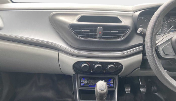2020 Tata ALTROZ XE PETROL, Petrol, Manual, 23,192 km, Air Conditioner