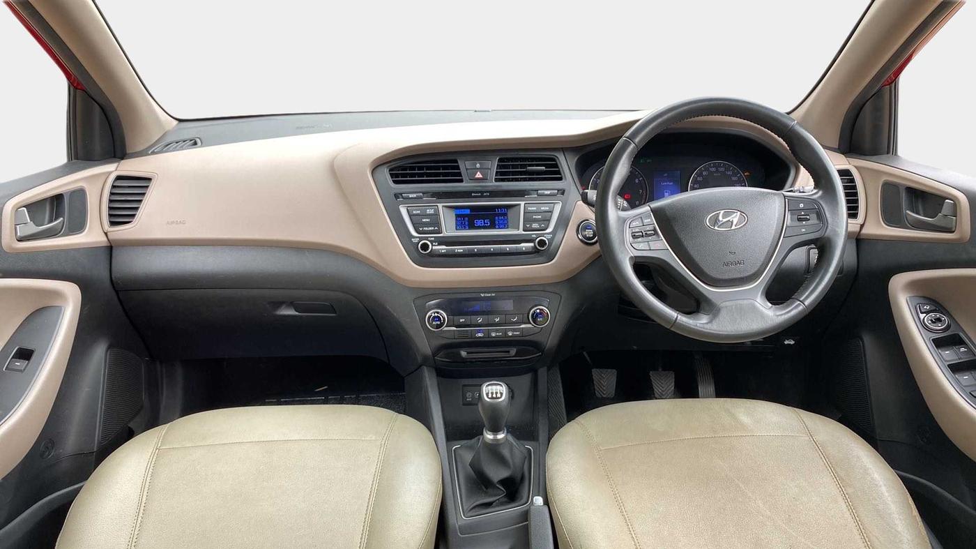 2016 Hyundai Elite i20 ASTA 1.2, CNG, Manual, 53,500 km, Dashboard