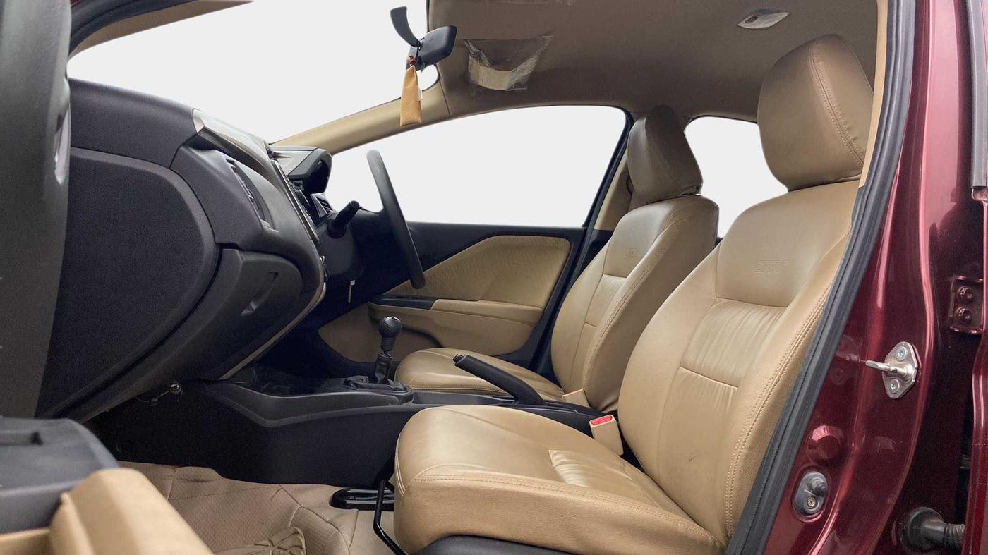 2015 Honda City 1.5L I-VTEC S MT, CNG, Manual, 47,553 km, Right Side Front Door Cabin