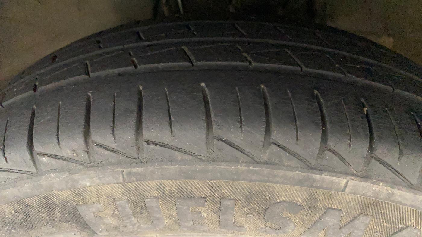 2019 Maruti Alto LXI, Petrol, Manual, 53,669 km, Left Front Tyre Tread