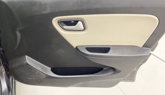 2019 Maruti Alto LXI, Petrol, Manual, 53,669 km, Driver Side Door Panels Control