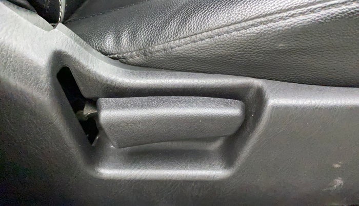 2019 Maruti Alto LXI, Petrol, Manual, 53,669 km, Driver Side Adjustment Panel