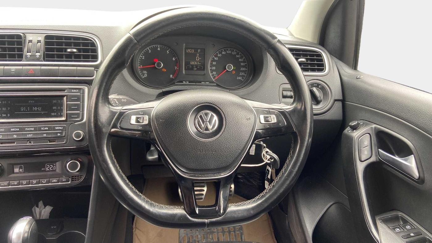 2015 Volkswagen Polo GT TSI AT, Petrol, Automatic, 67,991 km, Steering Wheel Close Up
