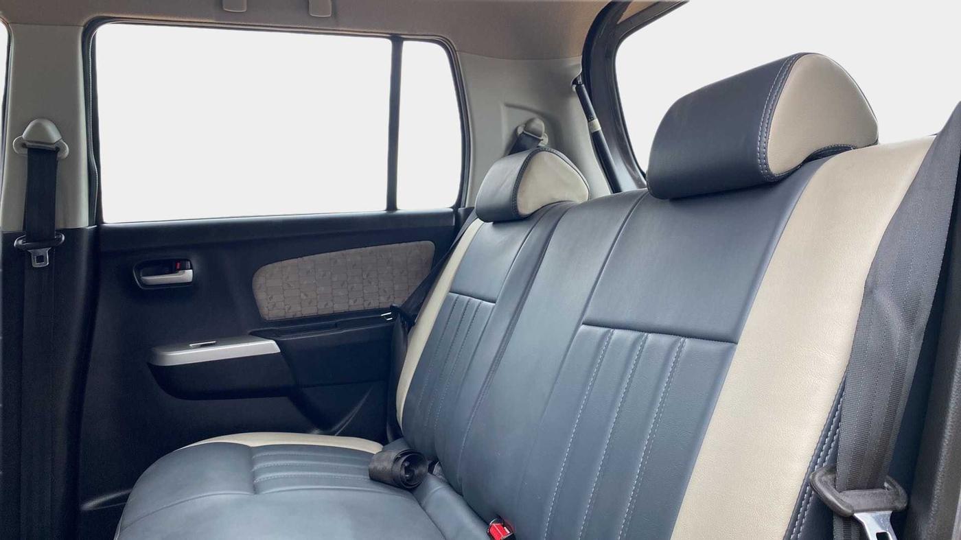 2016 Maruti Wagon R 1.0 VXI AMT, Petrol, Automatic, 44,237 km, Right Side Rear Door Cabin