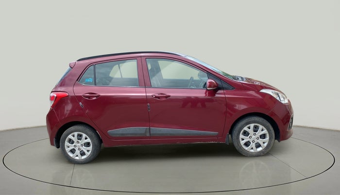 2015 Hyundai Grand i10 SPORTZ 1.2 KAPPA VTVT, Petrol, Manual, 34,580 km, Right Side View