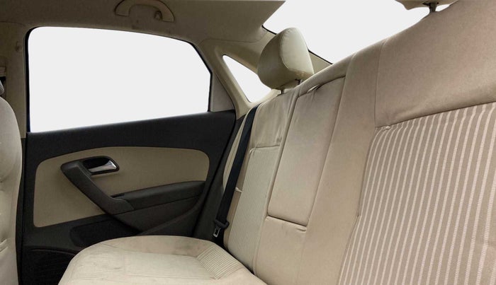 2013 Volkswagen Vento HIGHLINE 1.6 MPI, Petrol, Manual, 1,00,021 km, Right Side Rear Door Cabin