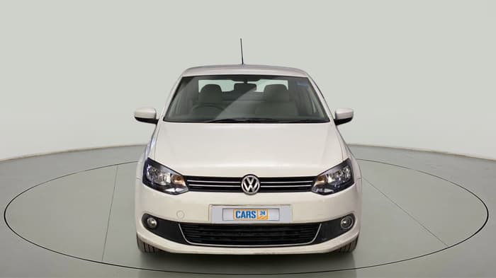 2013 Volkswagen Vento HIGHLINE 1.6 MPI, Petrol, Manual, 1,00,021 km, Front