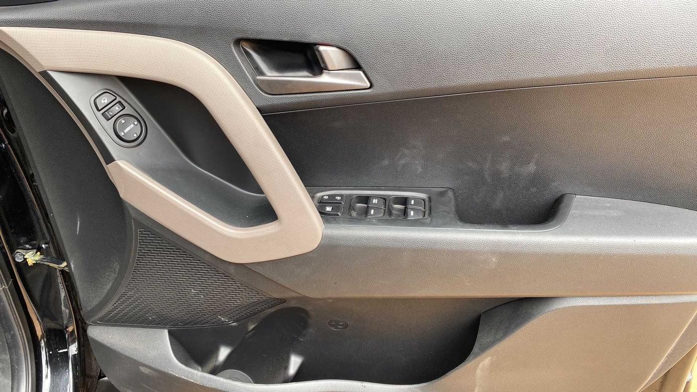 2018 Hyundai Creta SX PLUS AT 1.6 DIESEL, CNG, Automatic, 14,451 km, Driver Side Door Panels Control