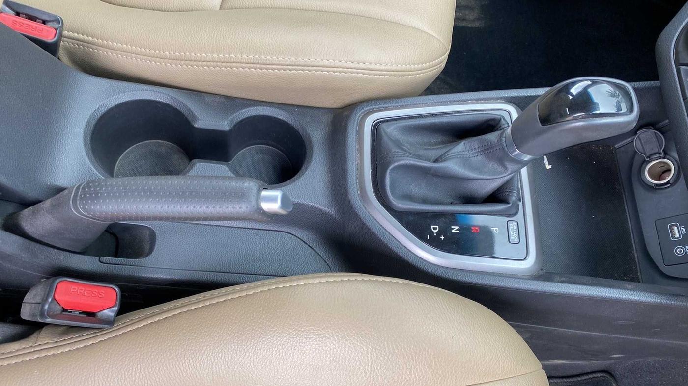 2018 Hyundai Creta SX PLUS AT 1.6 DIESEL, CNG, Automatic, 14,451 km, Gear Lever