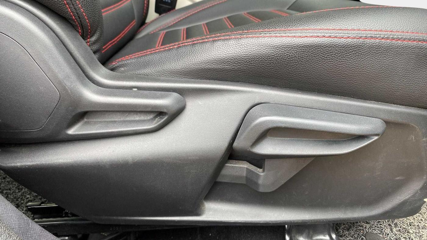 2020 Tata NEXON XZ PLUS (O) PETROL DUAL TONE, Petrol, Manual, 22,741 km, Driver Side Adjustment Panel